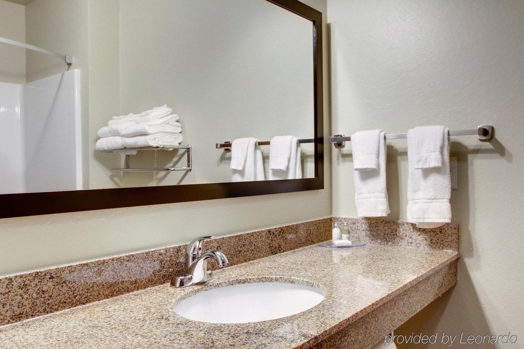 Cobblestone Inn & Suites - Schuyler Esterno foto